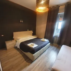 Sira House 2* Milão